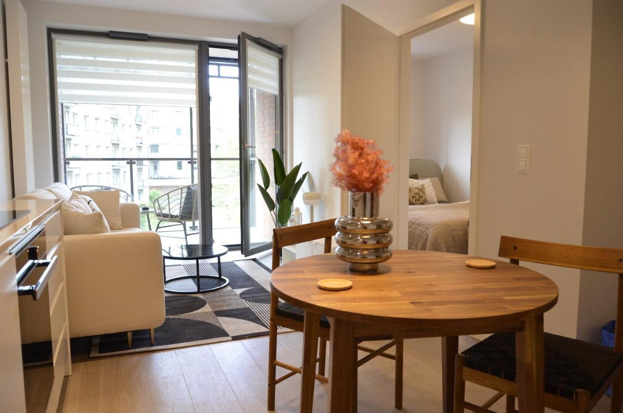 Green Estate Old Town Apartment, Private Parking, Balcony 格但斯克 外观 照片