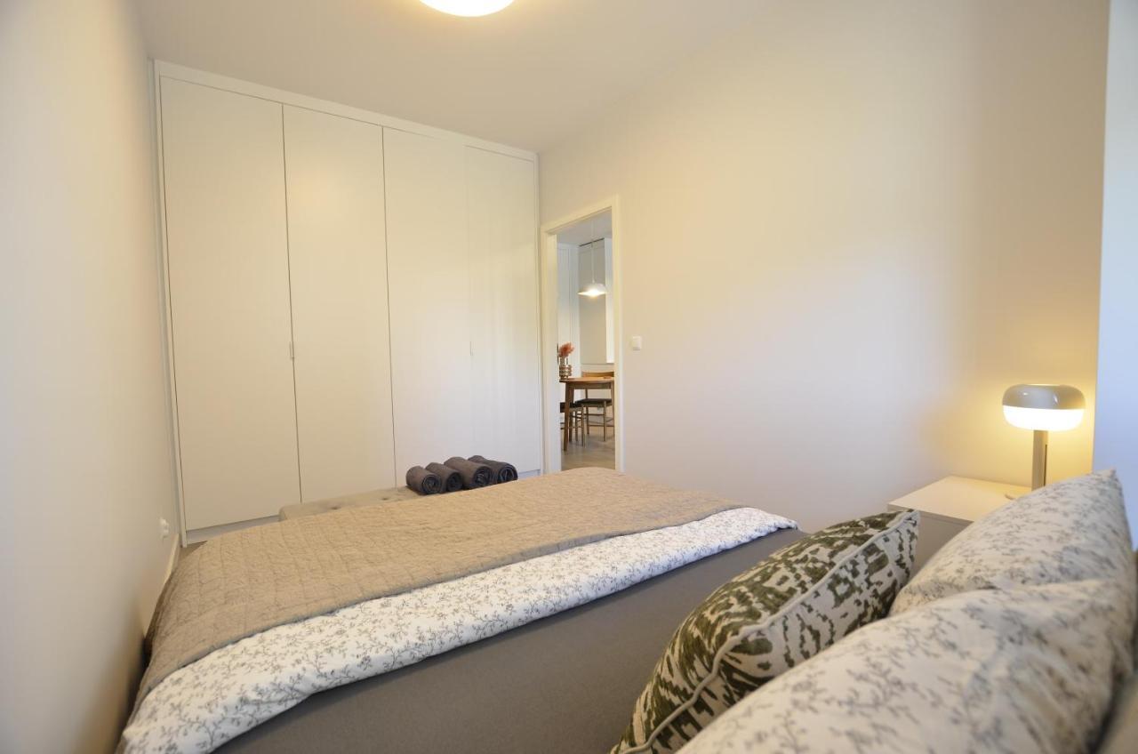 Green Estate Old Town Apartment, Private Parking, Balcony 格但斯克 外观 照片